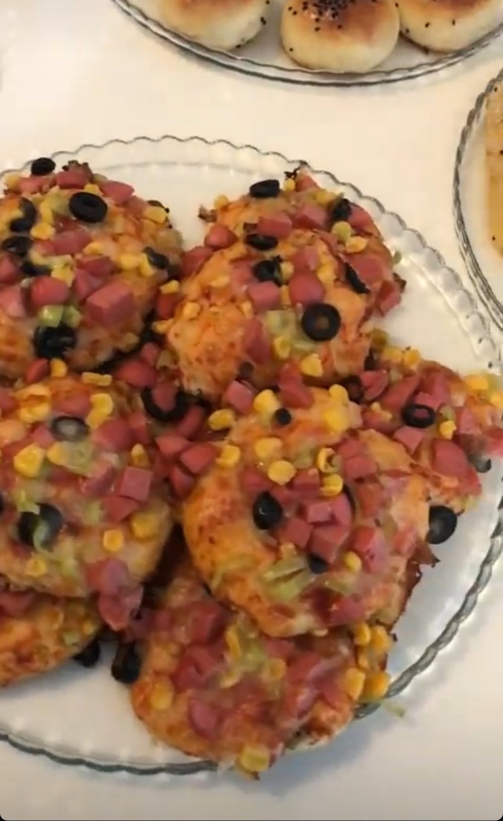 Mini pizza ve fırın lezzetleri